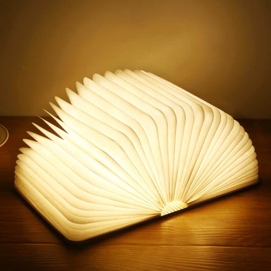 Logo de https://www.comptoir-des-lampes.com/lampe-design/lampe-baladeuse/lampe-baladeuse-livre/