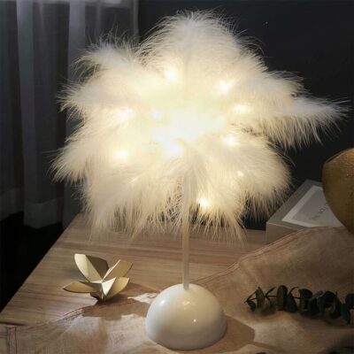 Lampe de chevet féérique à plumes