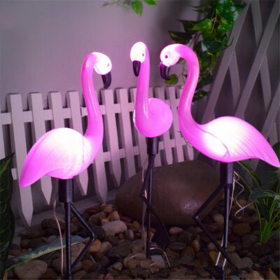 Lampe solaire en forme de flamant rose