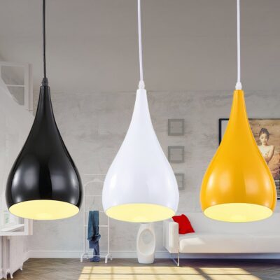 Lampe suspendue en forme de goutte d'eau colorée