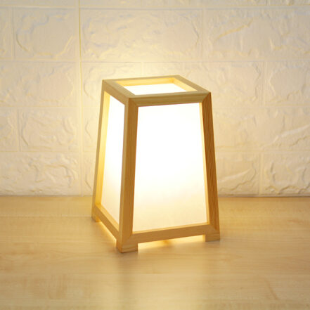 Lampe Led en bois massif au design moderne simpliste