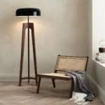 Lampe trepied chic et élégante en bois